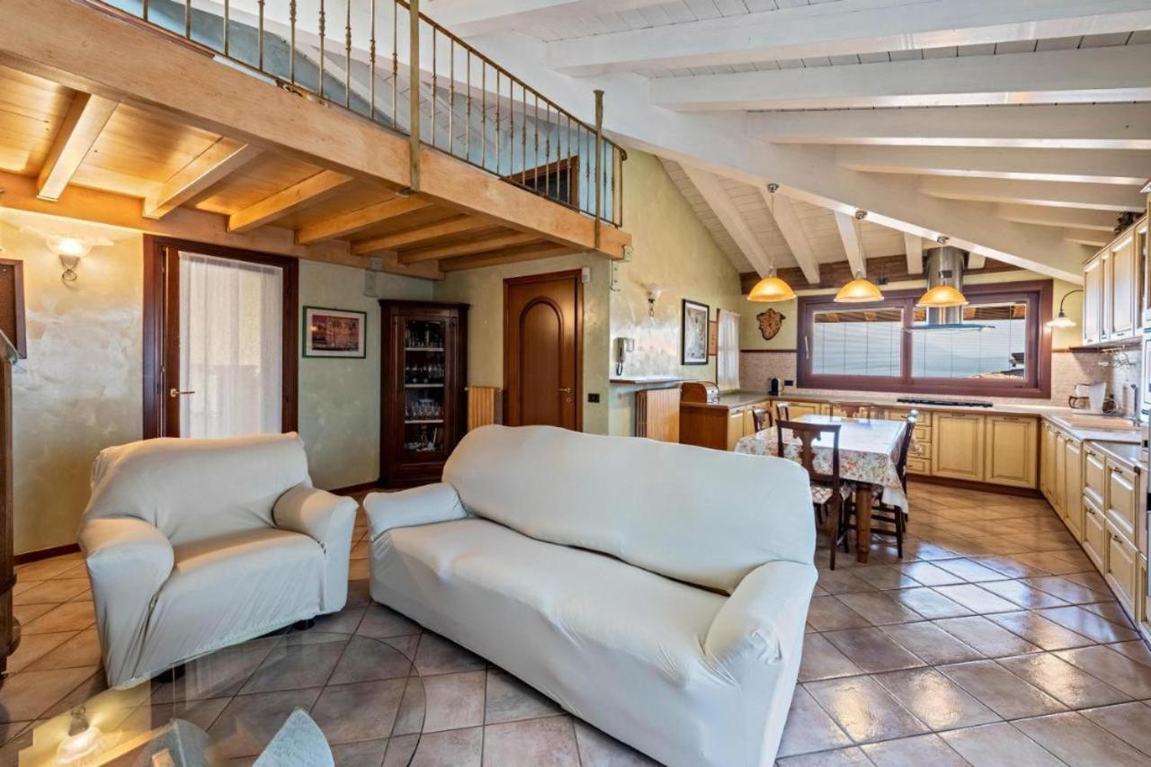 Casa Vacanze Baccolo Polpenazze del Garda Buitenkant foto